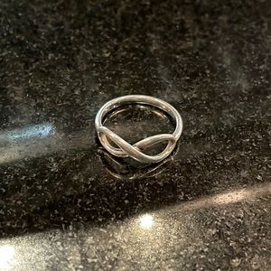 Tiffany infinity ring size 6.5/7